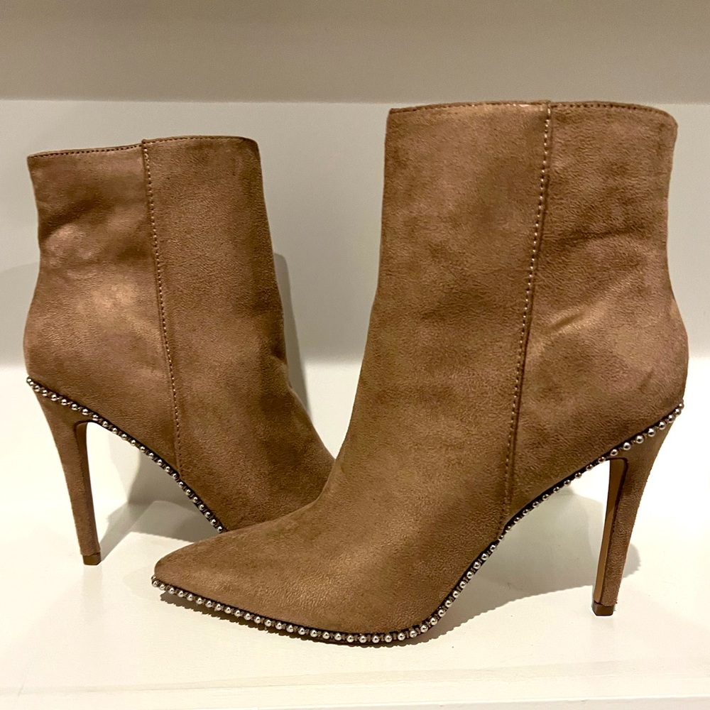 High heel booties